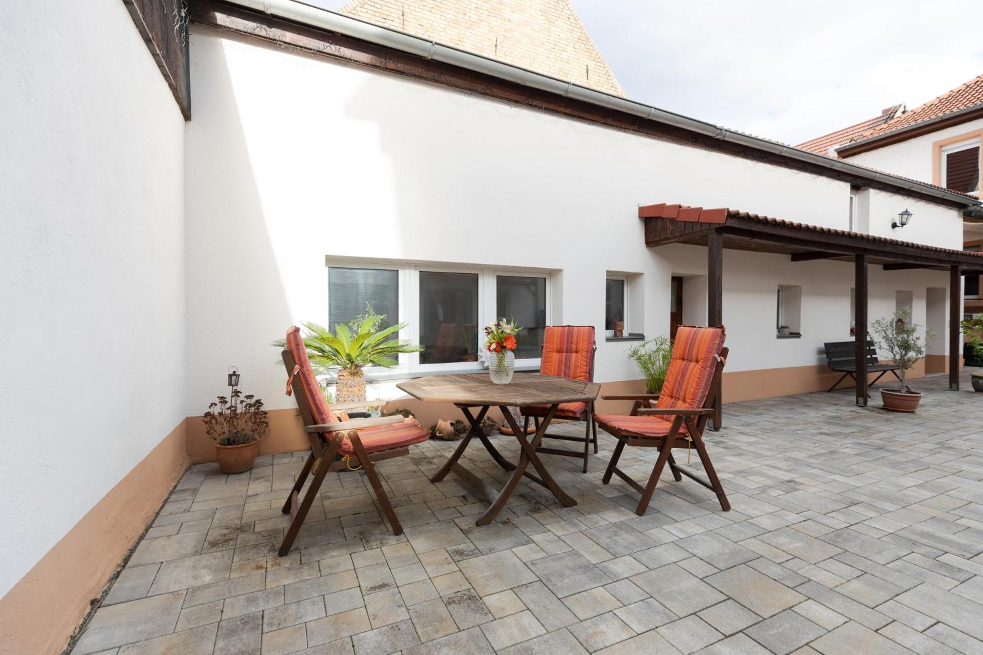 Helles Gaestehaus In St. Johann 圣约翰 外观 照片